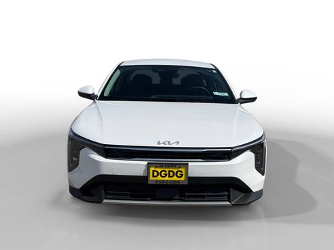 New 2026 Kia K4 EX image 8