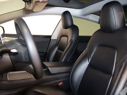 Used 2021 Tesla Model 3 Standard Range Plus RWD image 24