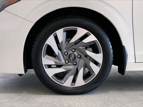 Used 2024 Subaru Legacy Limited image 8