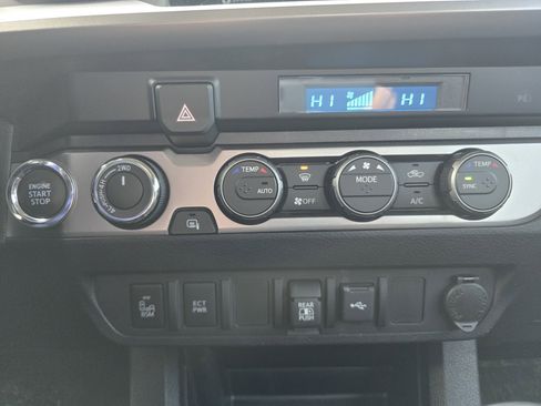 Used 2023 Toyota Tacoma 4x4 Double Cab image 24