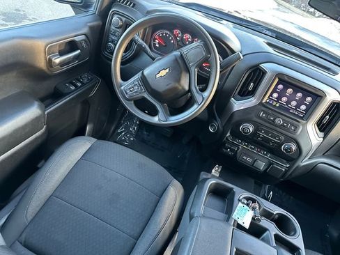 Used 2024 Chevrolet Silverado 1500 Custom image 18
