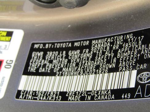 Used 2018 Toyota Corolla LE w/ Body Protection Package FWD image 17