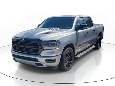 Used 2023 RAM 1500 Laramie AWD/4WD image 3