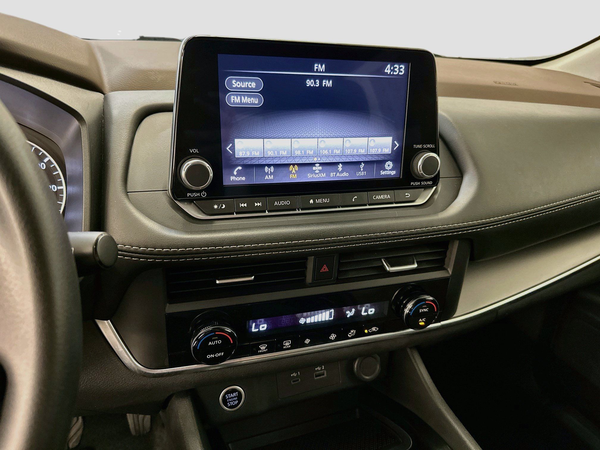Used 2023 Nissan Rogue SV AWD/4WD image 25