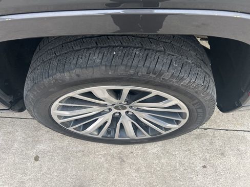 Used 2022 Jeep Grand Wagoneer Series III w/ Flexible Seating Group image 27