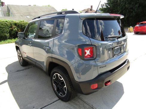 Used 2016 Jeep Renegade Trailhawk AWD/4WD image 7