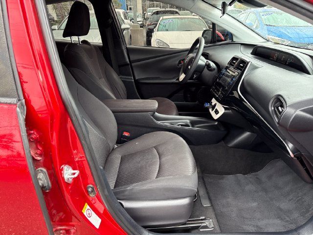 Used 2017 Toyota Prius Two w/ Carpet Mat Package FWD image 9