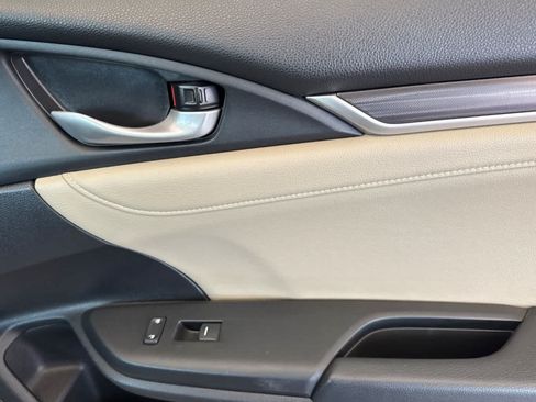 Used 2020 Honda Civic EX-L image 17
