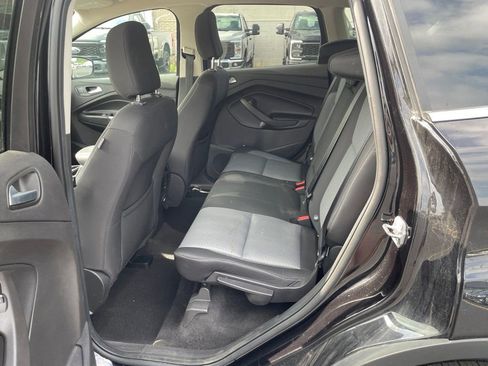 Used 2019 Ford Escape SE w/ Ford Safe & Smart Package AWD/4WD image 10