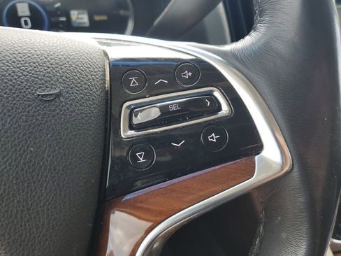Used 2019 Cadillac Escalade Luxury AWD/4WD image 22