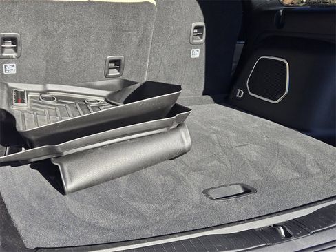 Used 2022 Jeep Grand Cherokee Limited 4xe image 32