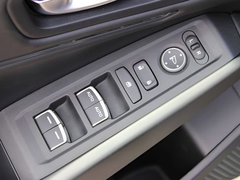 Used 2024 Honda Accord EX image 19
