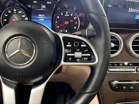 Used 2021 Mercedes-Benz GLC 300 4MATIC image 24