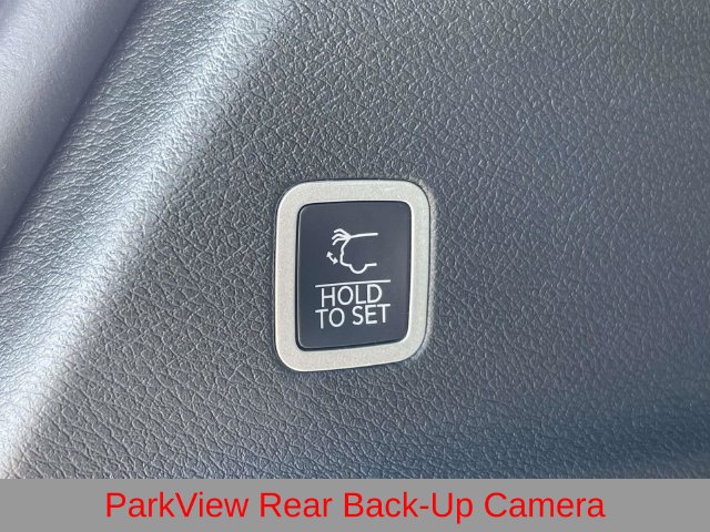 New 2027 Chrysler Pacifica Select FWD image 36