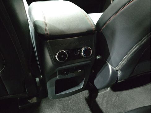 Used 2025 Ford Explorer ST-Line w/ ST-Line Street Pack AWD/4WD image 22