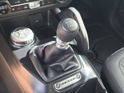 New 2026 Ford Bronco Badlands image 32