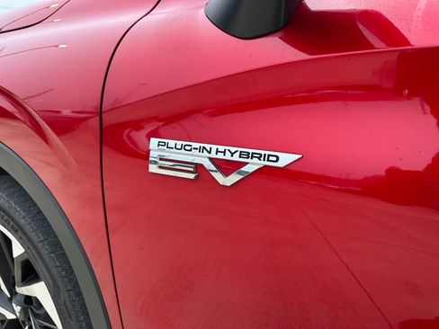 Used 2023 Mitsubishi Outlander SEL 40th Anniversary image 9