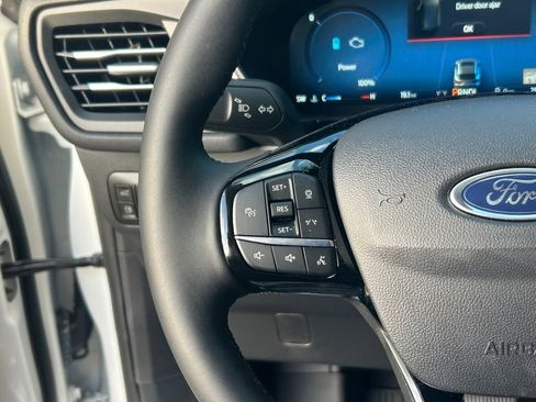Certified 2024 Ford Escape SE w/ PHEV Premium Package FWD image 38