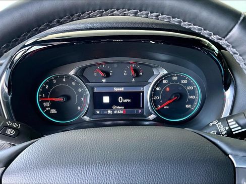Used 2023 Chevrolet Traverse RS AWD/4WD image 9