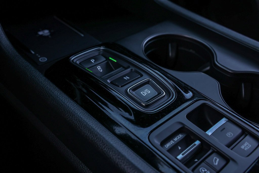 Used 2025 Honda Pilot TrailSport image 31