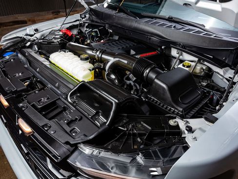 Used 2025 Ford F150 Raptor image 40