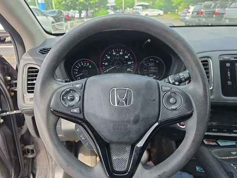 Used 2016 Honda HR-V EX image 13