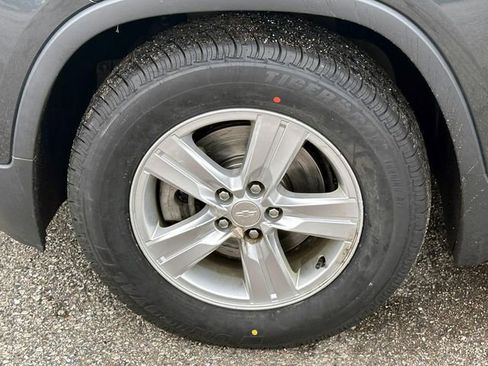 Used 2019 Chevrolet Trax LS w/ Tint and Cruise Package FWD image 10