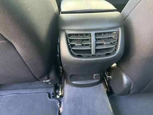 Used 2023 Chevrolet Malibu LT image 29