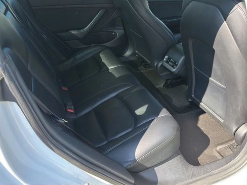 Used 2020 Tesla Model 3 Standard Range Plus RWD image 17