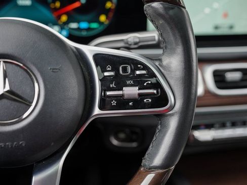 Used 2022 Mercedes-Benz GLE 450 GLE 450 w/ Revised AMG Line Exterior image 26