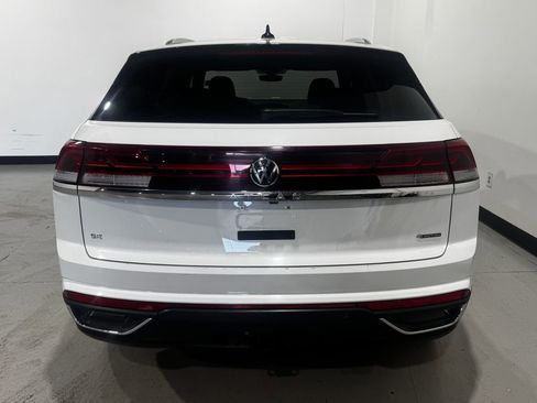 Used 2025 Volkswagen Atlas Cross Sport SE AWD/4WD image 26