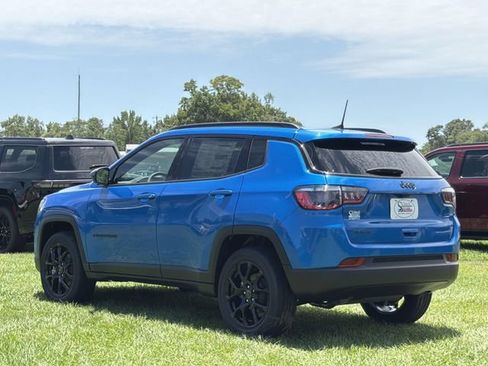 New 2026 Jeep Compass Latitude AWD/4WD image 14