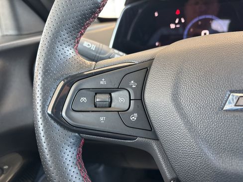 Certified 2024 Chevrolet Trax RS w/ Sunroof Package image 27