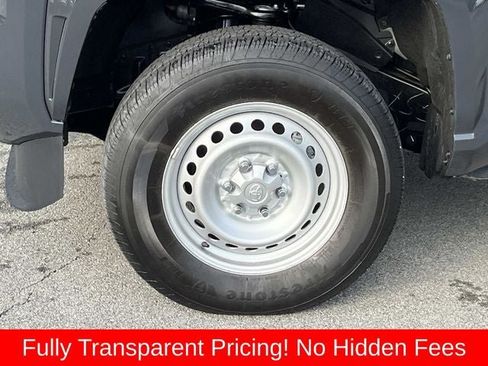Used 2025 Toyota Tacoma SR AWD/4WD image 11