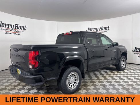 Used 2024 Chevrolet Colorado W/T image 5