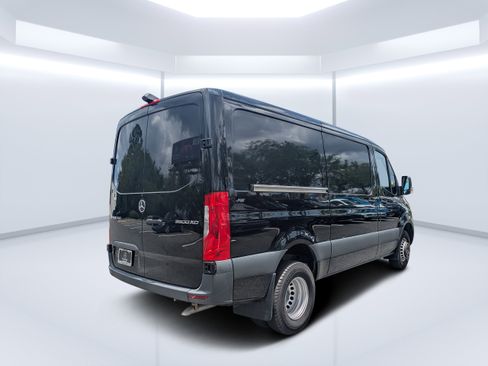 Used 2024 Mercedes-Benz Sprinter 3500 image 3