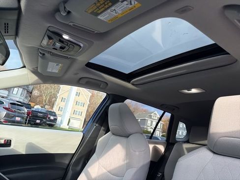 Certified 2024 Toyota Corolla Cross LE image 20