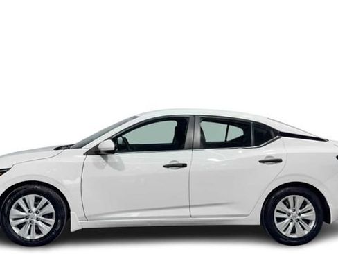 Used 2024 Nissan Sentra S FWD image 1
