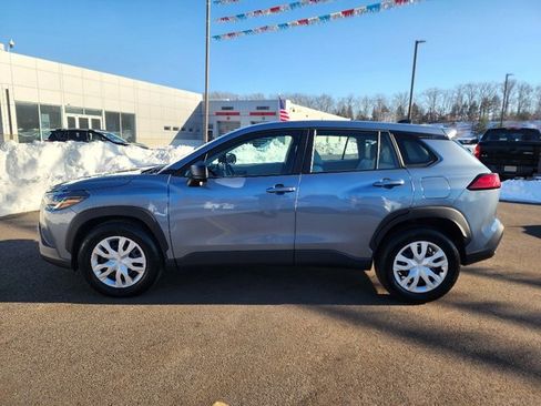 Used 2025 Toyota Corolla Cross L image 4