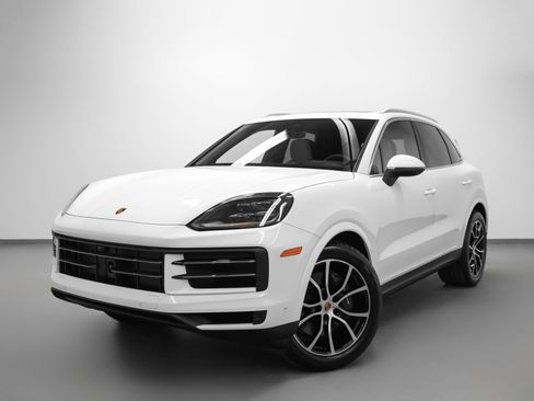 Certified 2026 Porsche Cayenne AWD/4WD image 1