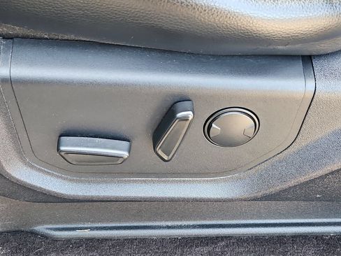 Used 2019 Ford F150 Lariat AWD/4WD image 25