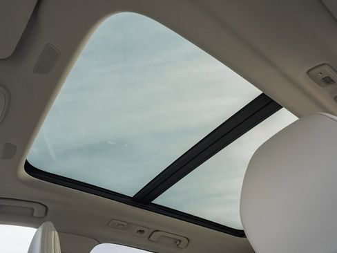 New 2026 Volvo XC60 B5 Ultra w/ Protection Package Premier image 32