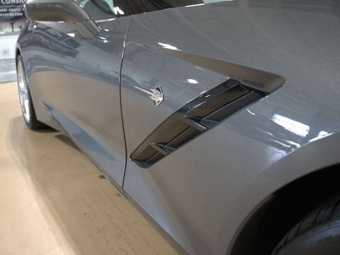Used 2016 Chevrolet Corvette Stingray Coupe w/ 2LT Preferred Equipment Group image 31