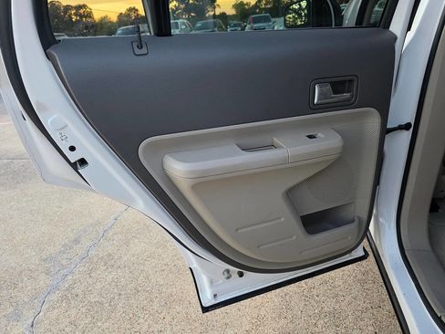 Used 2010 Ford Edge Limited image 21