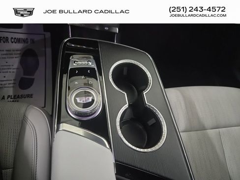 New 2026 Cadillac Lyriq Premium Luxury w/ LPO, Floor Liner Package image 33