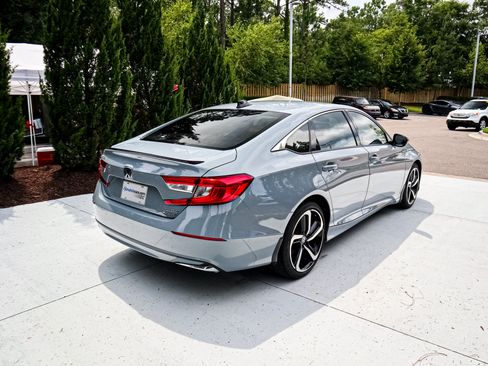 Used 2022 Honda Accord Sport image 11