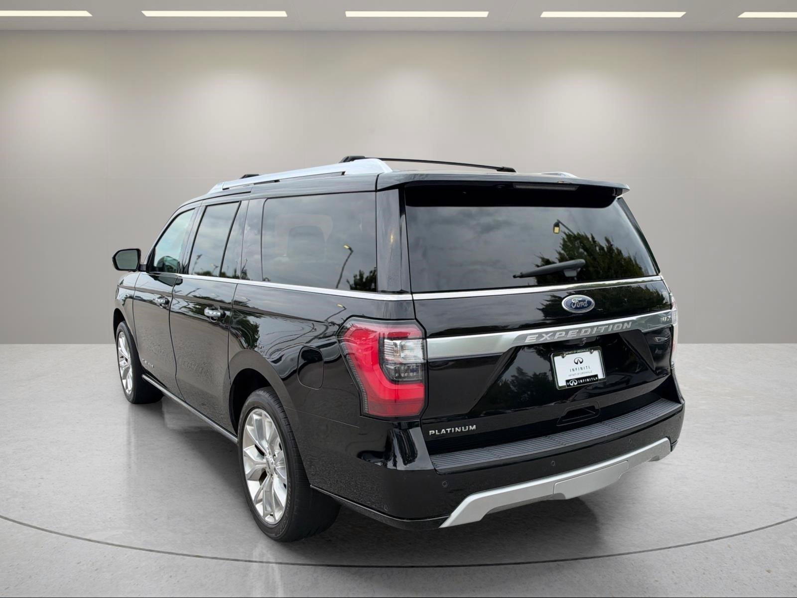Used 2018 Ford Expedition Max Platinum AWD/4WD image 3