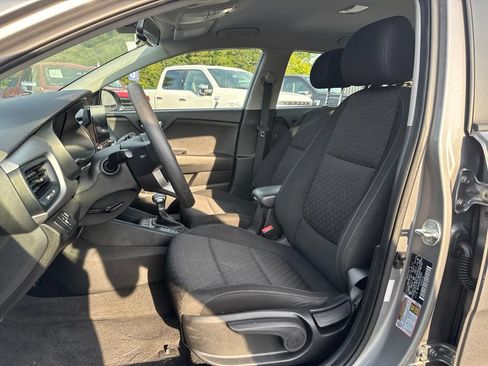 Used 2023 Kia Rio S w/ Technology Package FWD image 9