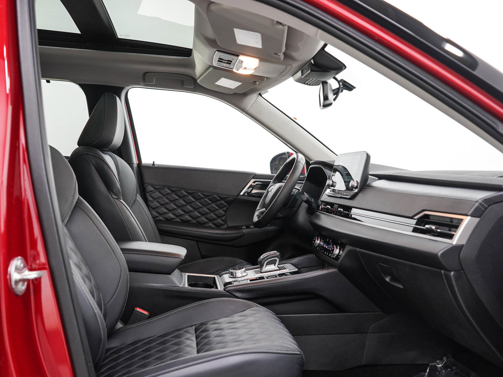 Used 2025 Mitsubishi Outlander SEL AWD/4WD image 13
