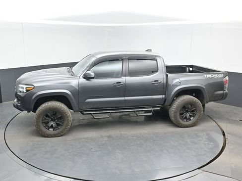 Used 2022 Toyota Tacoma TRD Sport w/ Technology Package AWD/4WD image 20